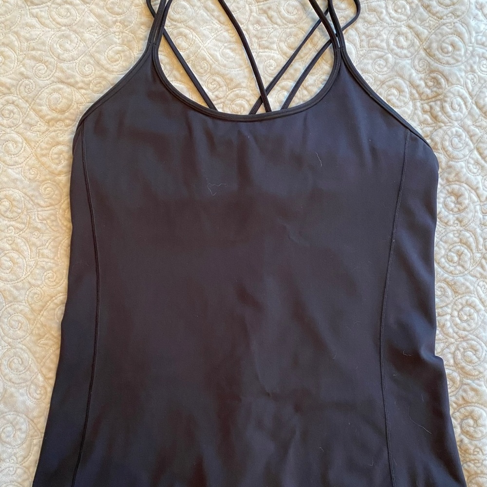 Lululemon  Free To Be Tank Everlux